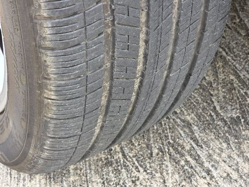 Used 2020 Porsche Cayenne image 43