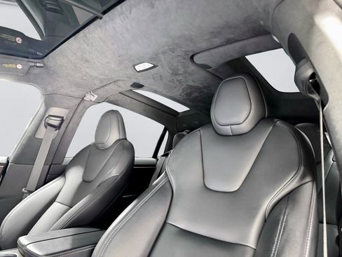 Used 2020 Tesla Model X Long Range image 25