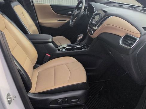 Used 2023 Chevrolet Equinox Premier image 28