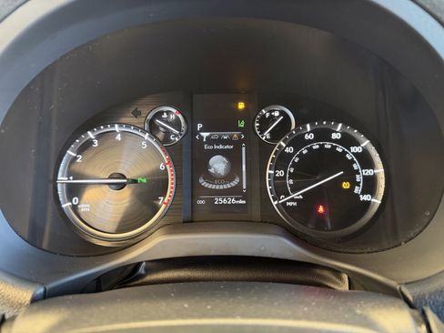 Used 2023 Lexus GX 460 Premium image 15