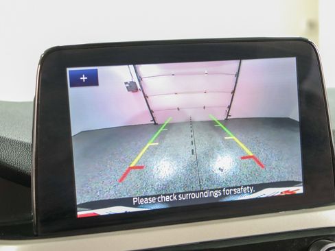 Used 2021 Ford Escape SE w/ Cold Weather Package image 18