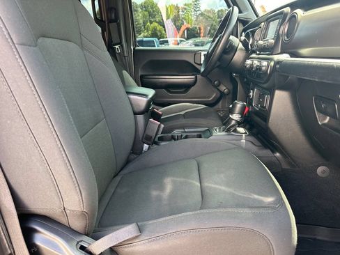 Used 2021 Jeep Gladiator Sport AWD/4WD image 14