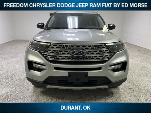 Used 2024 Ford Explorer Limited AWD/4WD image 2