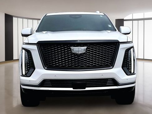 Used 2025 Cadillac Escalade Sport w/ LPO, ONYX Package AWD/4WD image 3