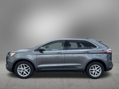 Certified 2024 Ford Edge SEL image 2