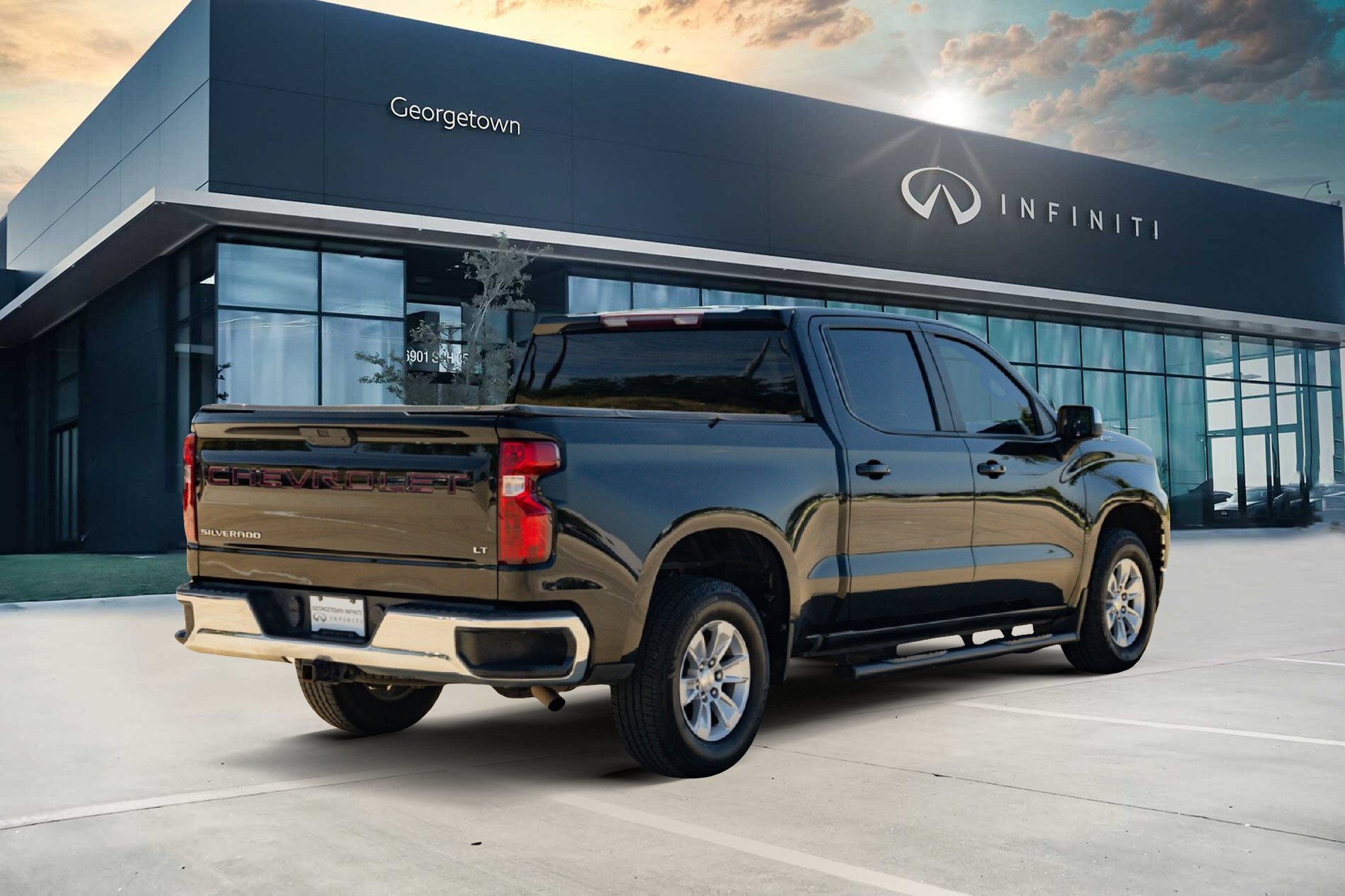 Used 2021 Chevrolet Silverado 1500 LT RWD image 5
