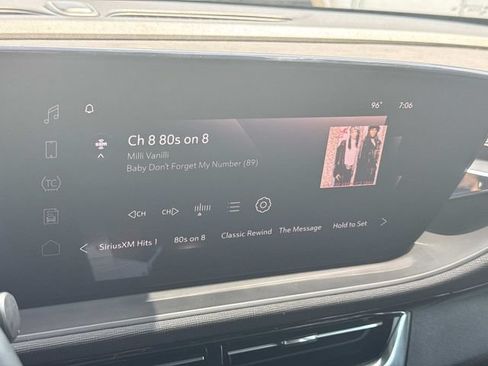 Used 2025 Buick Envista Sport Touring w/ Convenience I Package FWD image 31