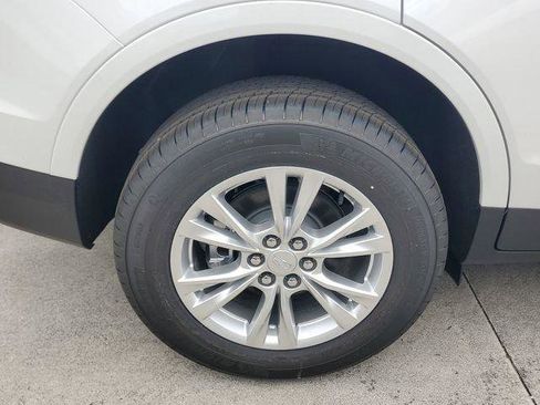 New 2026 Cadillac XT5 Luxury image 5