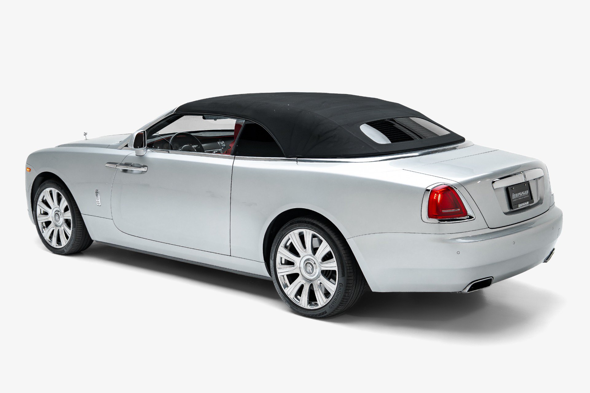 Used 2016 Rolls-Royce Dawn RWD image 18