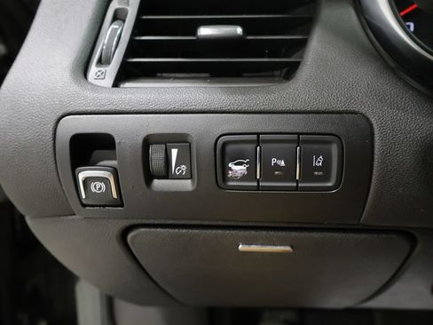 Used 2014 Chevrolet Impala LT w/ Premium Seating Package FWD image 32