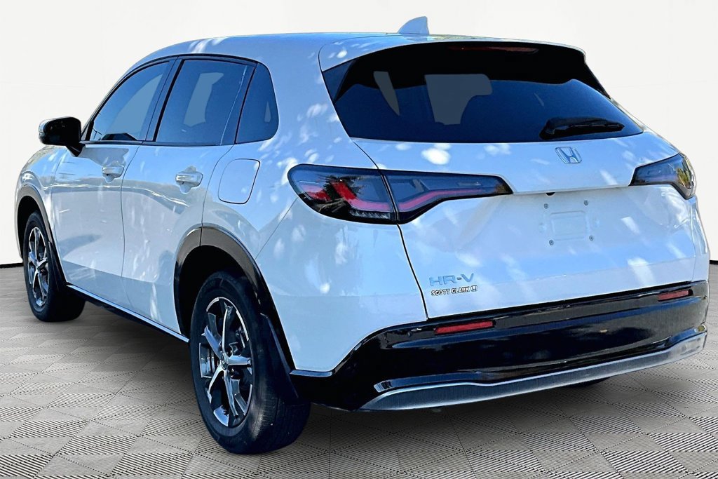 Used 2025 Honda HR-V EX-L image 4
