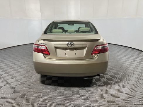 Used 2008 Toyota Camry LE FWD image 7
