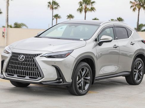 Used 2025 Lexus NX 450h+ AWD w/ Accessory Package (2T) image 3