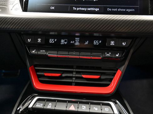 Used 2023 Audi RS e-tron GT image 37