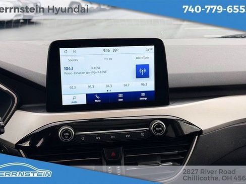 Used 2022 Ford Escape SEL w/ Technology Package image 9