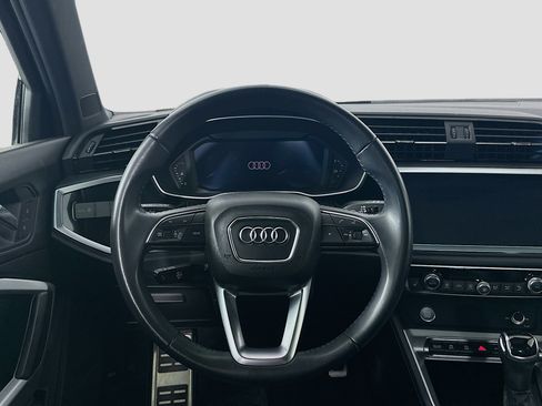 Used 2020 Audi Q3 2.0T Premium w/ Convenience Package AWD/4WD image 18