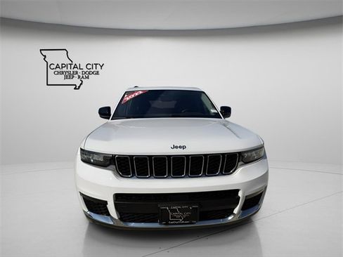 Used 2022 Jeep Grand Cherokee L Limited image 2