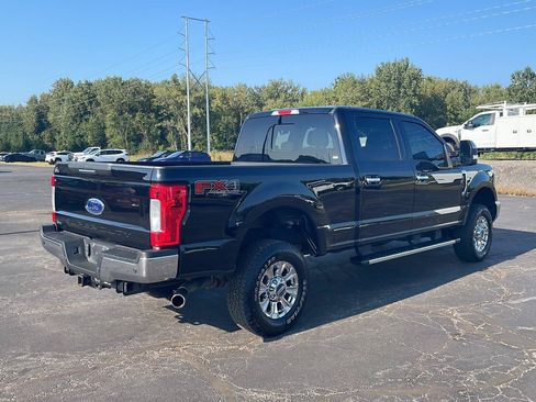 Used 2019 Ford F250 XLT w/ XLT Premium Package AWD/4WD image 5