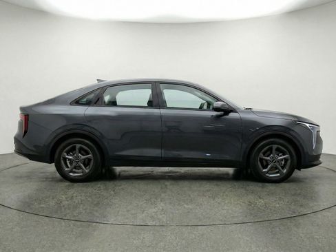 Used 2025 Kia K4 LXS image 11