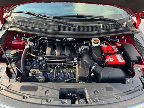 Used 2019 Ford Explorer XLT w/ Equipment Group 202A image 31