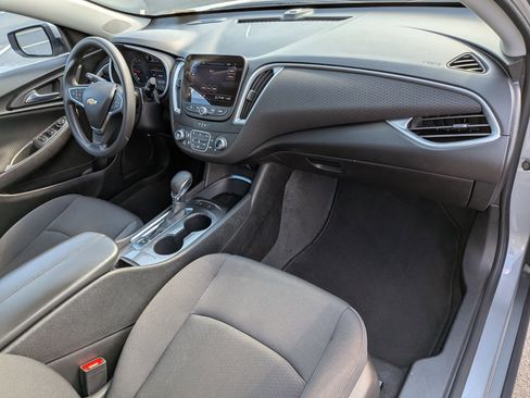 Used 2024 Chevrolet Malibu LT FWD image 35