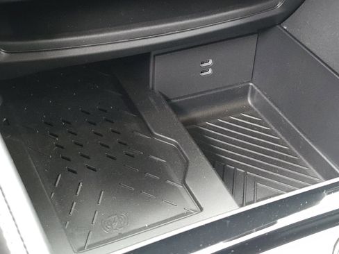 New 2026 Chrysler Pacifica Limited w/ S Appearance Package image 8