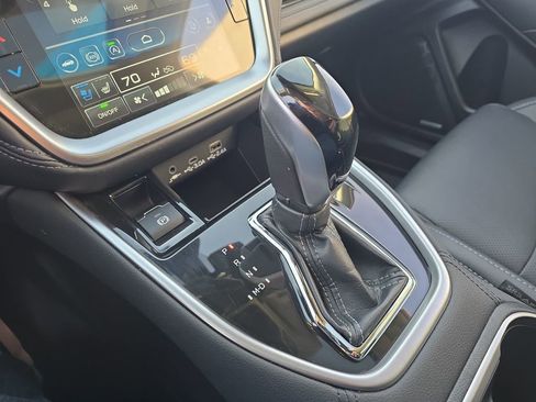 Used 2023 Subaru Outback Touring XT image 40