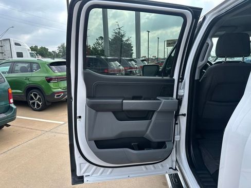 Used 2022 Ford F150 XLT w/ Equipment Group 302A High AWD/4WD image 12