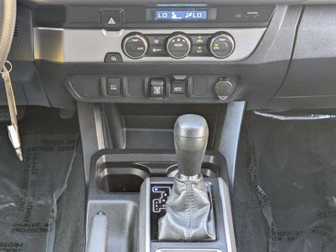 Used 2021 Toyota Tacoma SR5 RWD image 18