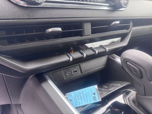 Used 2025 Chevrolet Colorado W/T w/ Advanced Trailering Package image 18