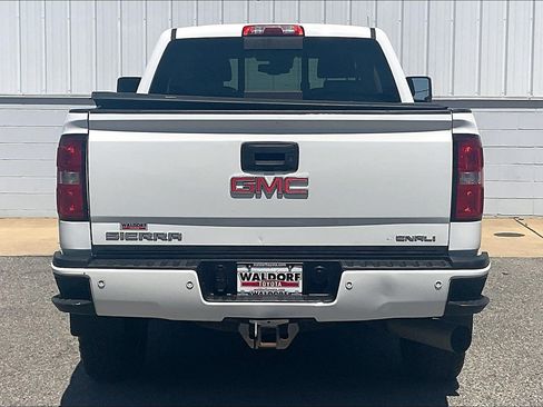 Used 2016 GMC Sierra 2500 Denali w/ Duramax Plus Package AWD/4WD image 5