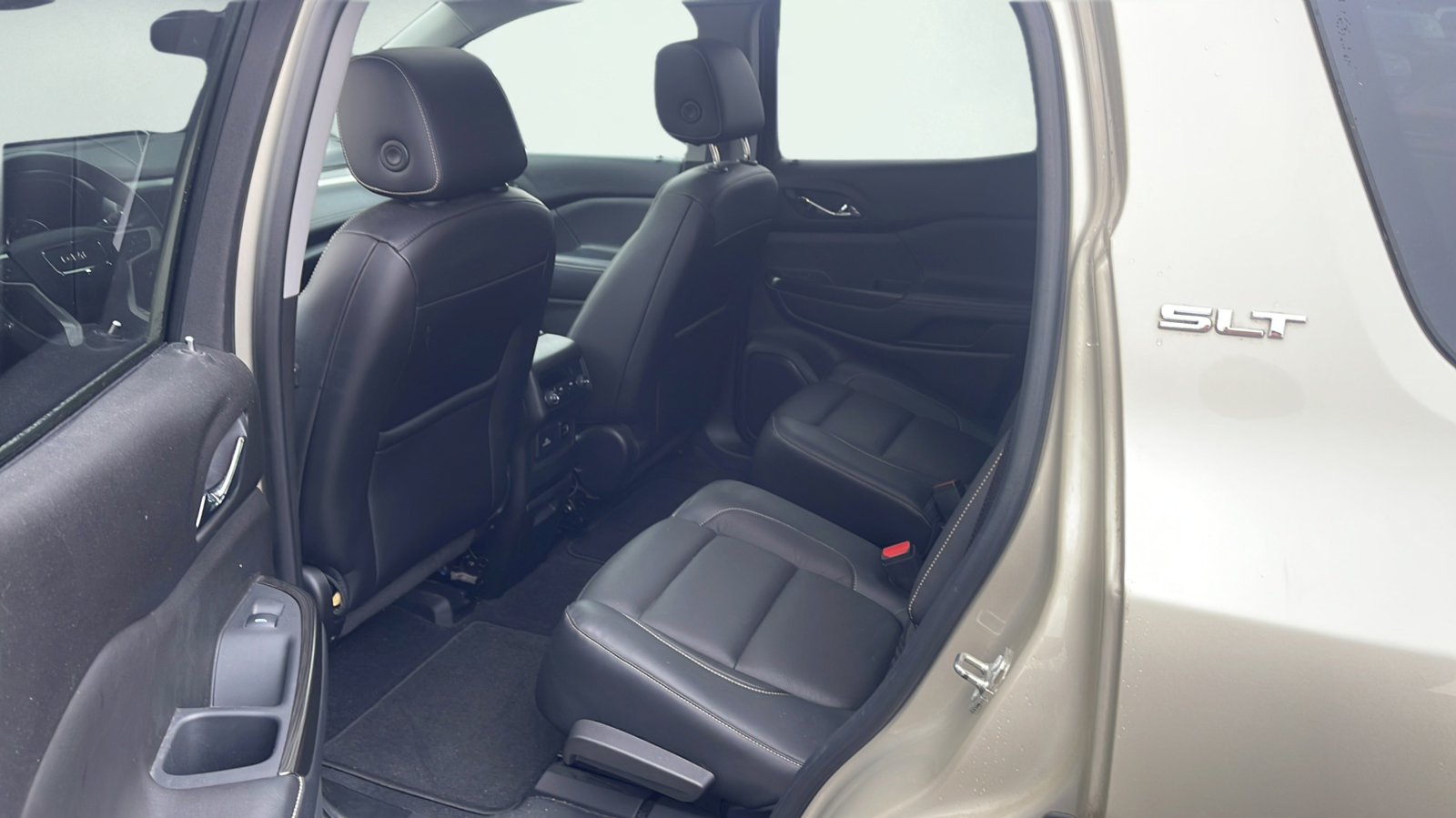 Used 2017 GMC Acadia SLT AWD/4WD image 14