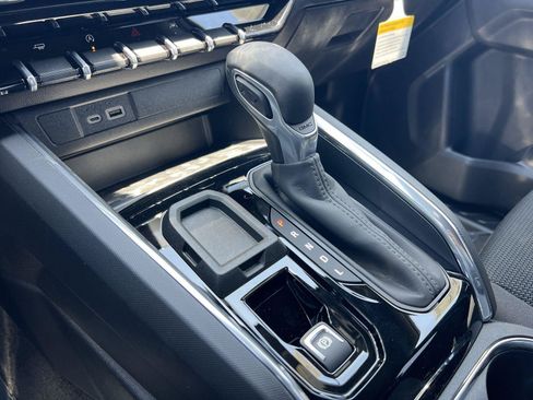 New 2026 GMC Canyon Elevation w/ LPO, Black Badging Package RWD image 21