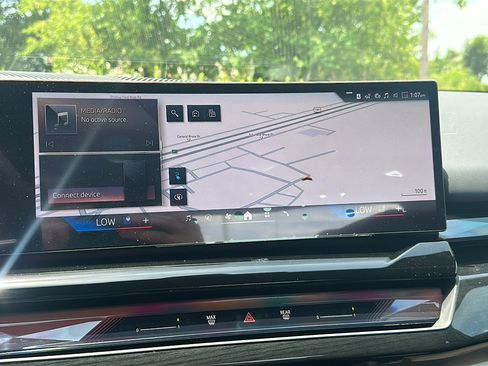 New 2026 BMW i5 eDrive40 image 22