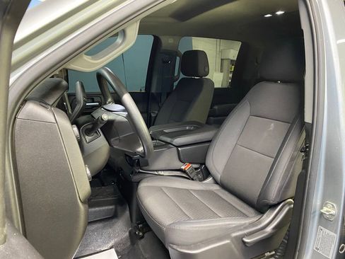 Used 2025 Chevrolet Silverado 2500 Custom image 16