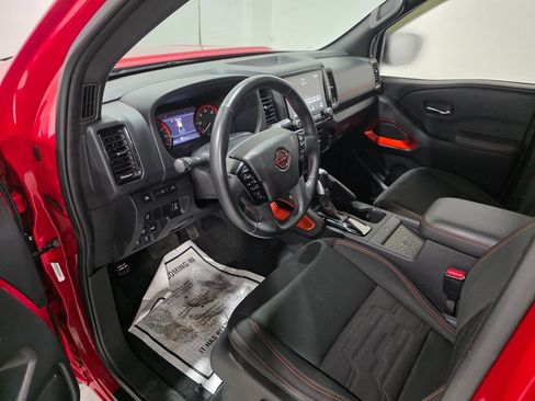 Used 2022 Nissan Frontier PRO-4X image 16