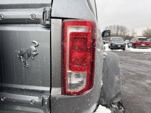Used 2023 Ford Bronco 4-Door w/ Sasquatch Package image 9