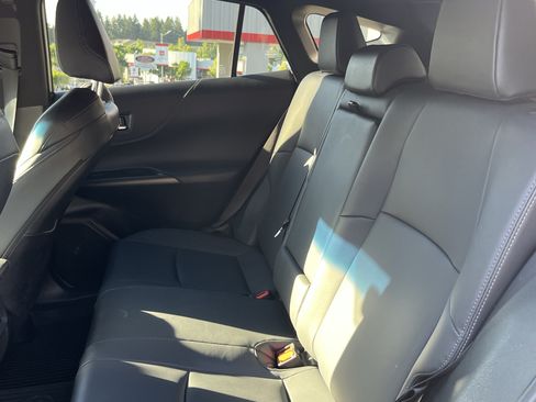 Certified 2023 Toyota Venza XLE AWD/4WD image 13