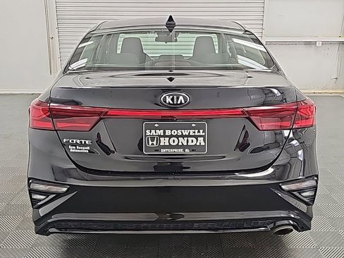 Used 2019 Kia Forte LXS image 8