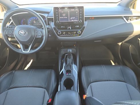 Used 2020 Toyota Corolla XSE image 27