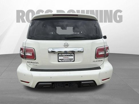 Used 2020 Nissan Armada Platinum w/ Captain's Chairs Package RWD image 5