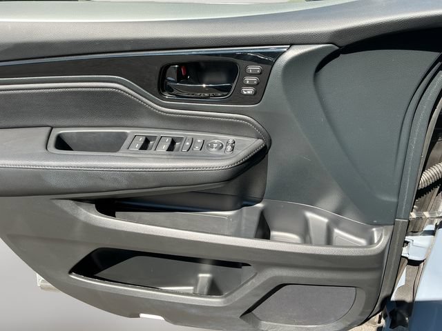 Used 2024 Honda Odyssey Elite image 11