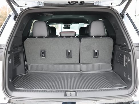 New 2026 Chevrolet Traverse RS FWD image 32