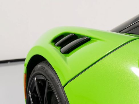 Used 2025 McLaren Artura Spider RWD image 44