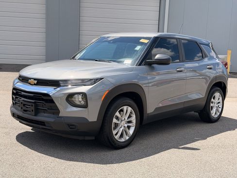 Used 2023 Chevrolet TrailBlazer LS FWD image 7