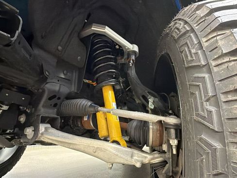 Used 2025 Ford Bronco Badlands AWD/4WD image 16
