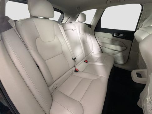 Certified 2024 Volvo XC60 B5 Plus w/ Protection Package Premier AWD/4WD image 26