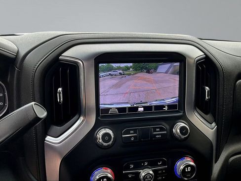 Used 2020 GMC Sierra 1500 SLT AWD/4WD image 16