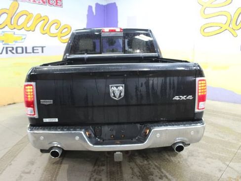 Used 2017 RAM 1500 Laramie w/ Convenience Group AWD/4WD image 7