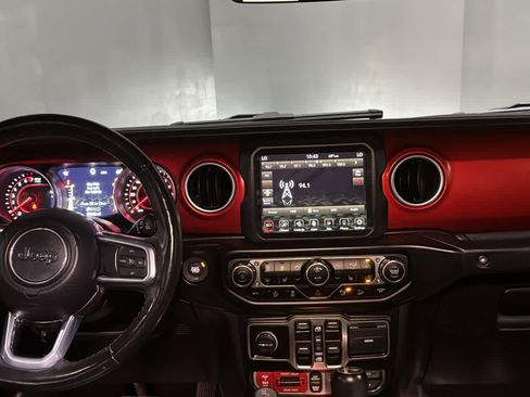 Used 2021 Jeep Wrangler Unlimited Rubicon AWD/4WD image 29